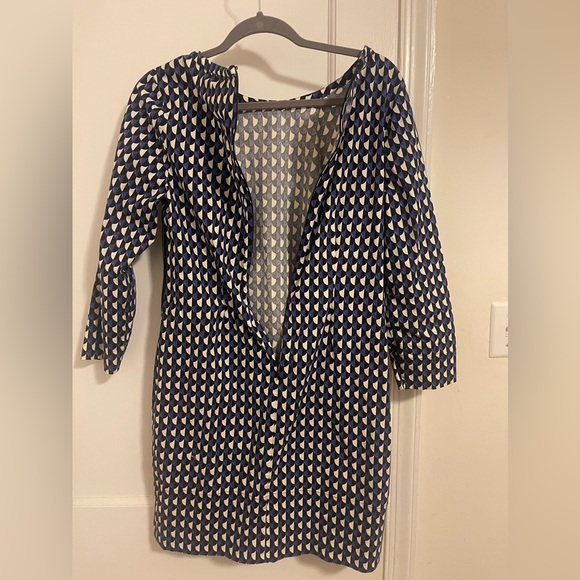 J Crew- Size 6- Jet Set Geo Pattern 3/4 sleeve shift dress. - Picture 8 of 8